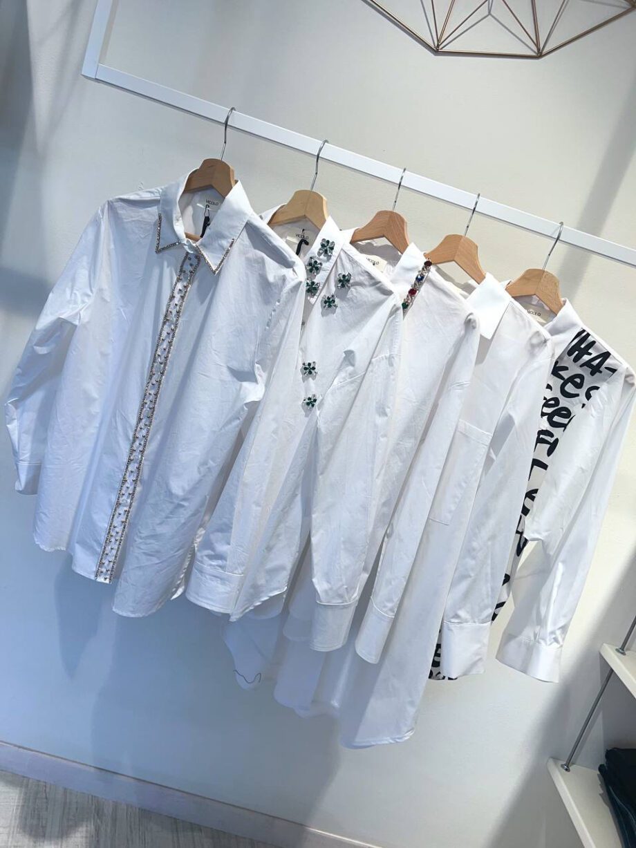 Shop Online Camicia bianca con pietre verdi Vicolo
