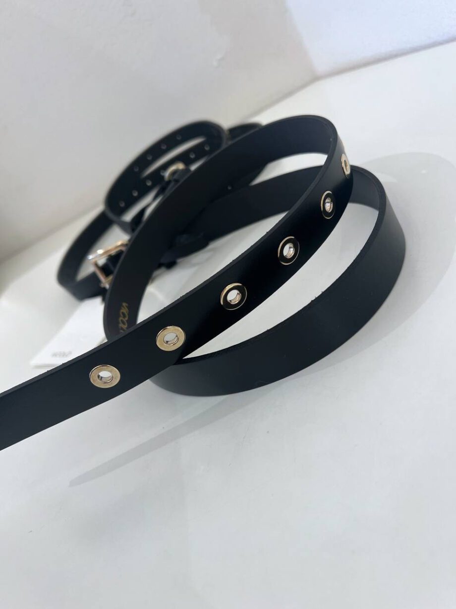 Shop Online Cintura sottile nera con fori dorati Vicolo