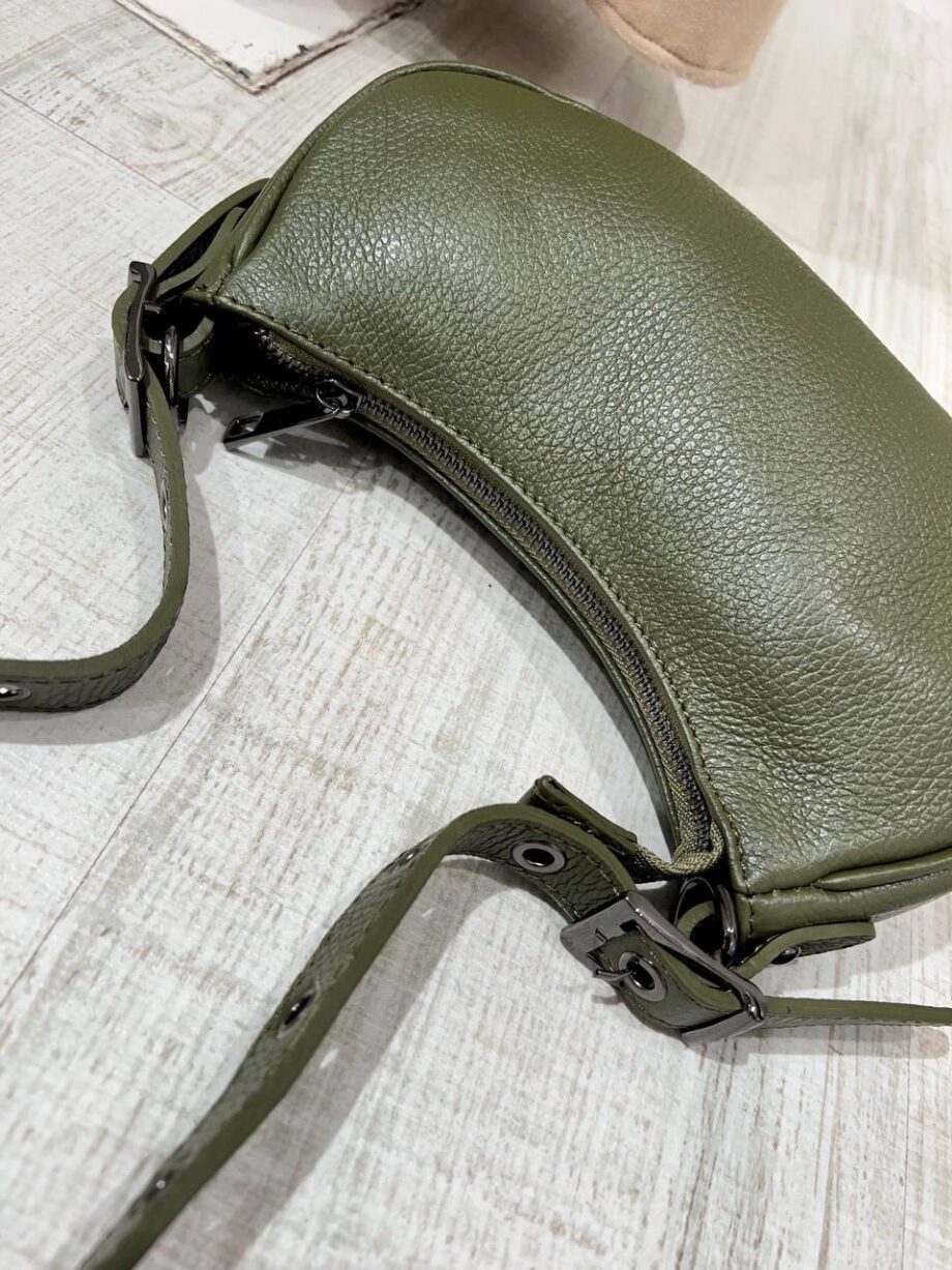 Shop Online Borsa a spalla mini luna verde militare in pelle