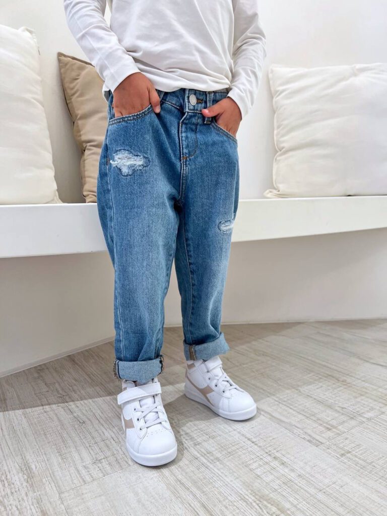 Jeans a palloncino con rotture Name it Shop Online Jeans a palloncino con rotture Name it
