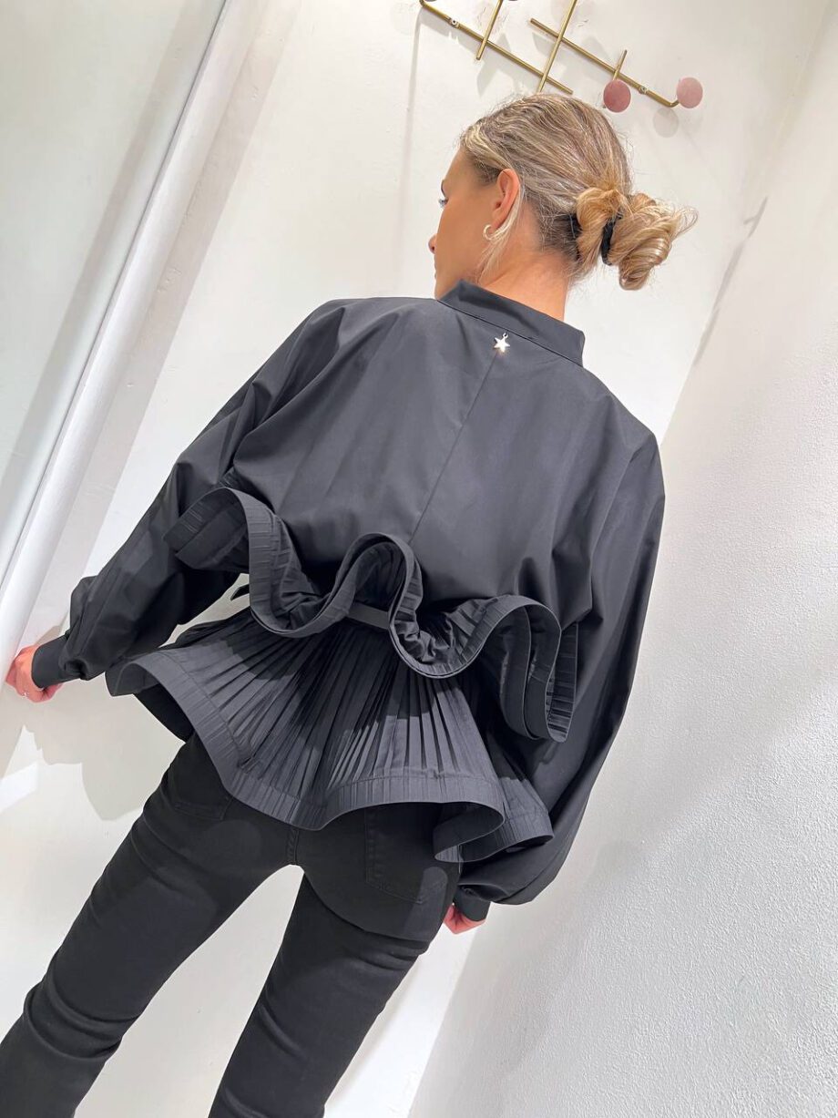 Shop Online Camicia nera con maxi rouches Souvenir