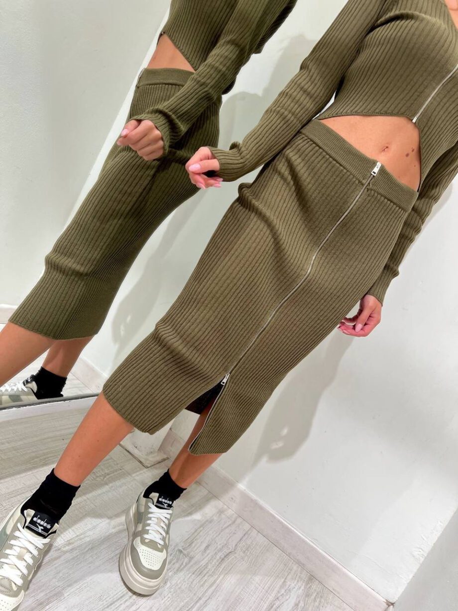 Shop Online Longuette verde militare a coste con zip Kontatto