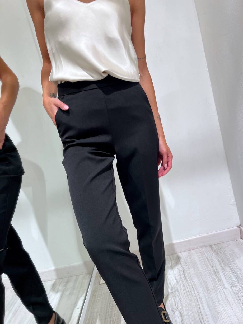 Shop Online Pantalone a sigaretta piega nero Vicolo