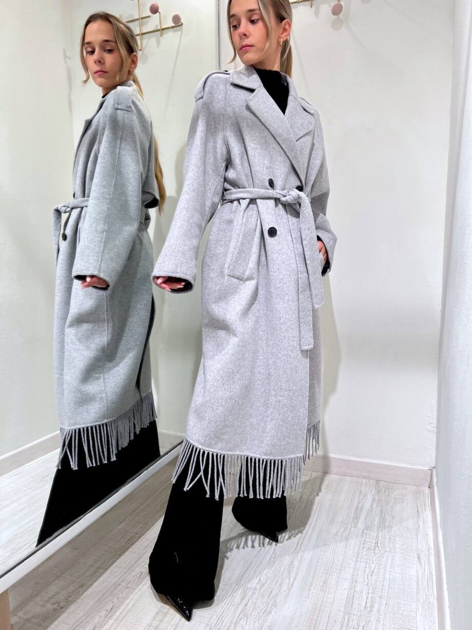 Shop Online Cappotto lungo grigio con frange Vicolo