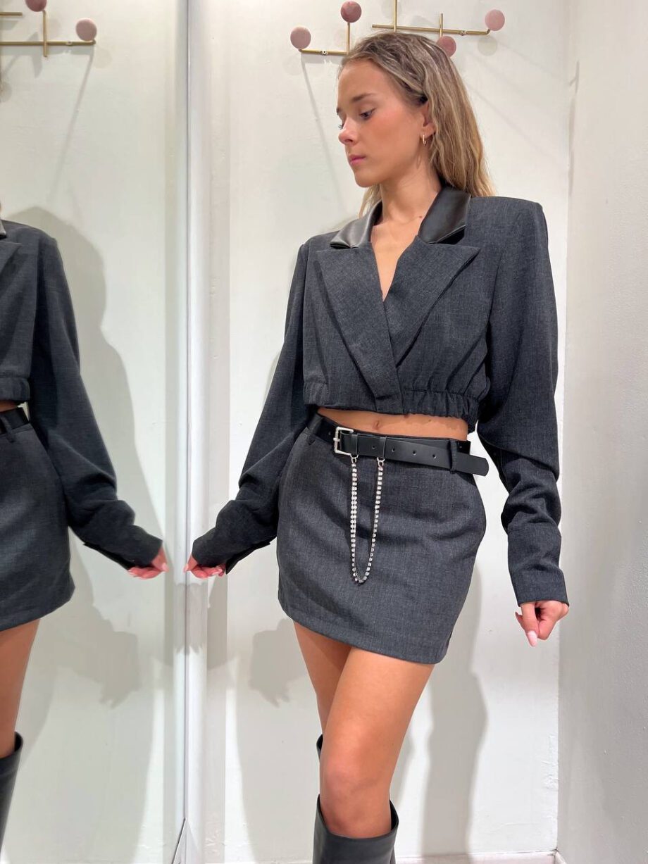 Shop Online Minigonna antracite con cintura e strass HaveOne