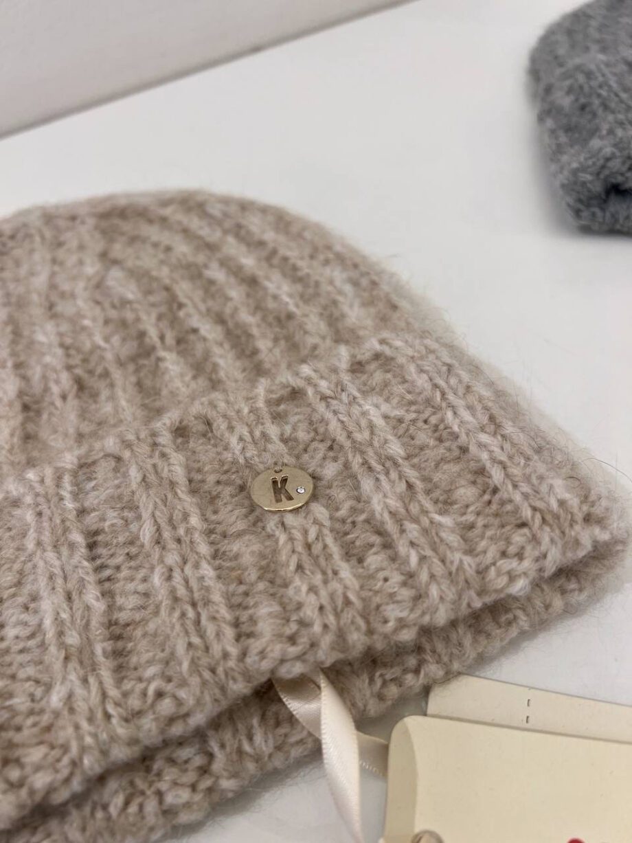 Shop Online Cappello cuffia beige con rovescia Kontatto