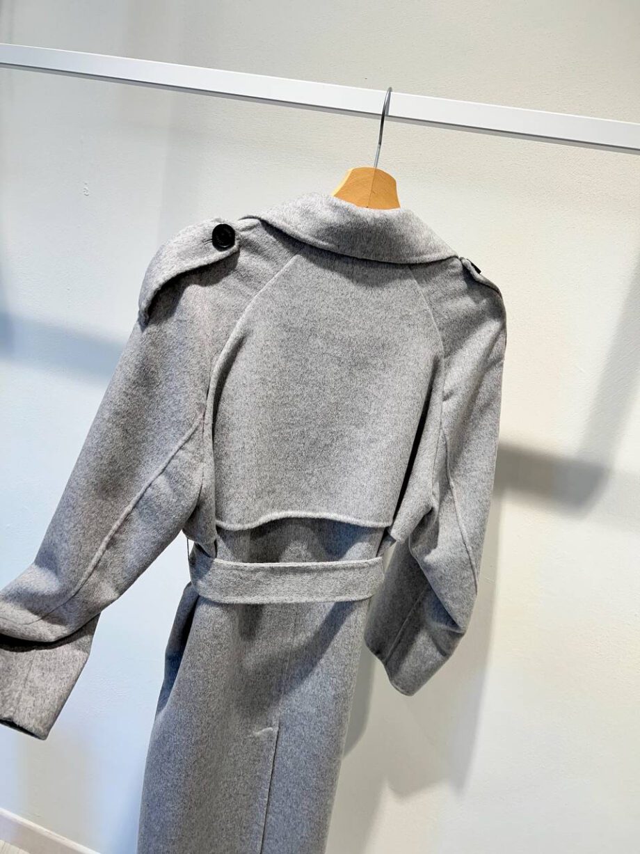 Shop Online Cappotto lungo grigio con frange Vicolo