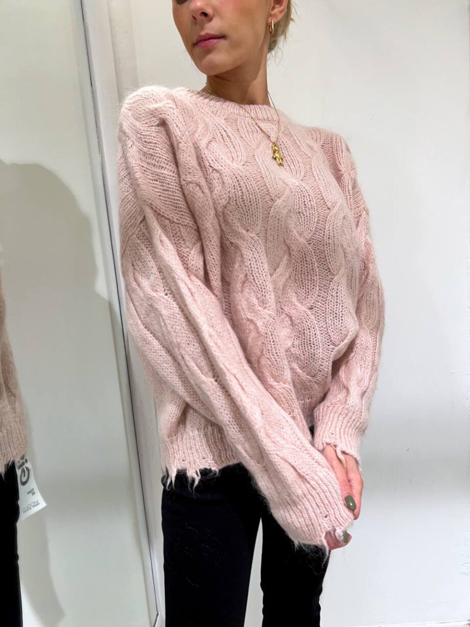 Shop Online Maglione rosa nude con trecce mohair Kontatto