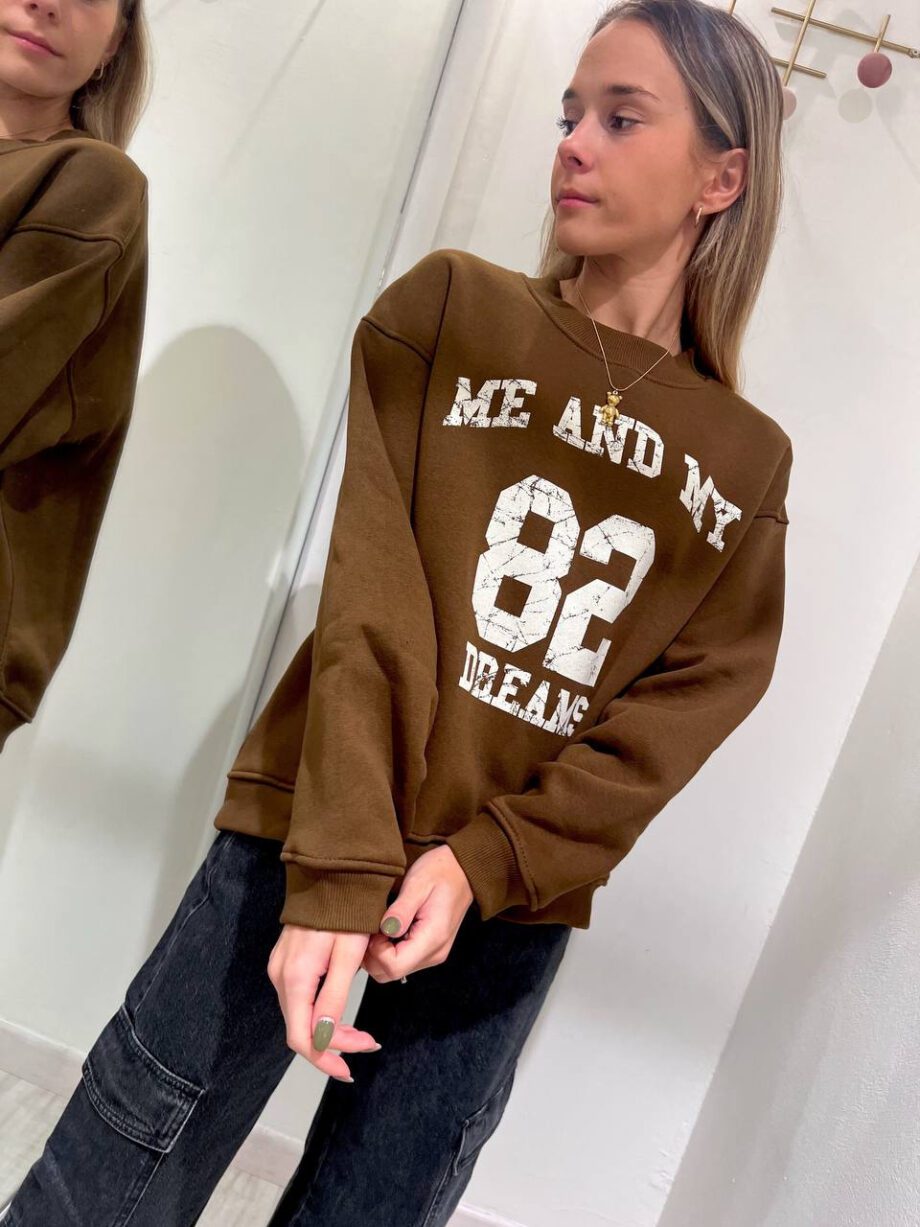 Shop Online Felpa oversize Dreams cioccolato Vicolo