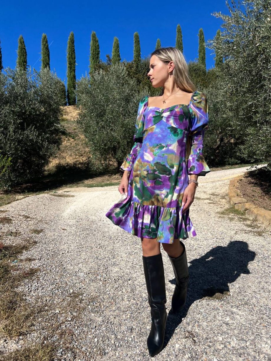 Shop Online Vestito corto Alice fiore viola e verde Mar De Margaritas