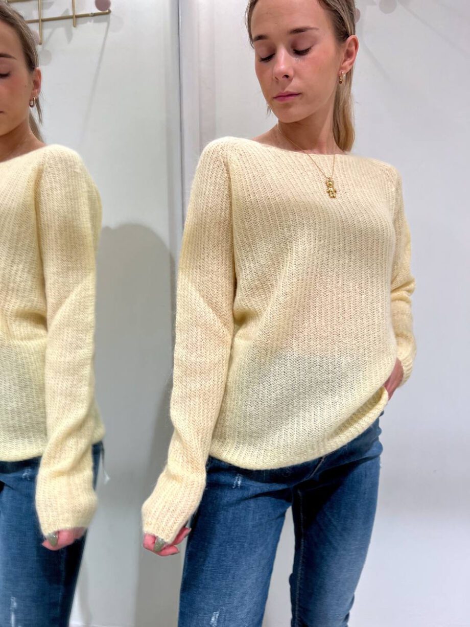 Shop Online Maglioncino girocollo giallo in mohair Kontatto