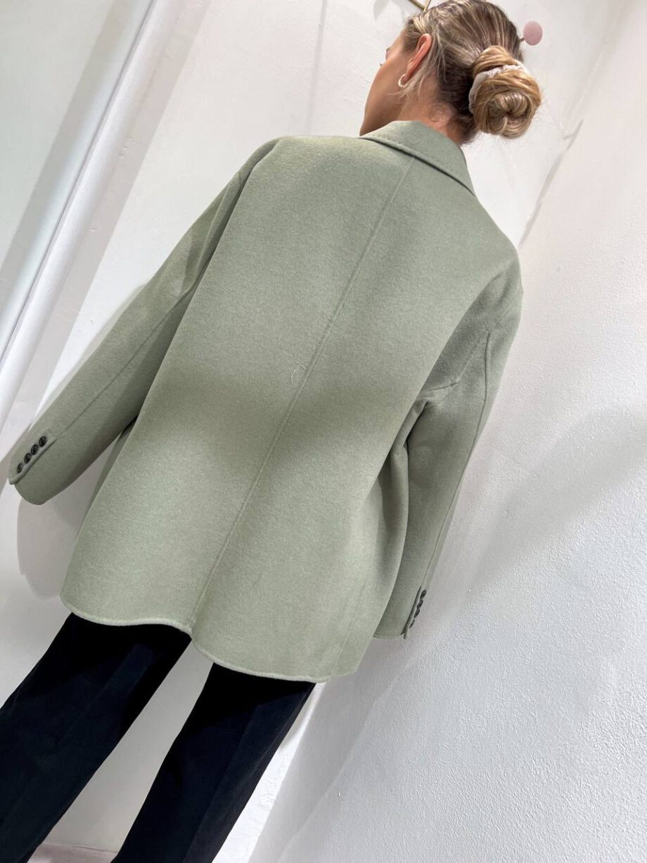 Shop Online Cappotto corto ovetto verde salvia Vicolo