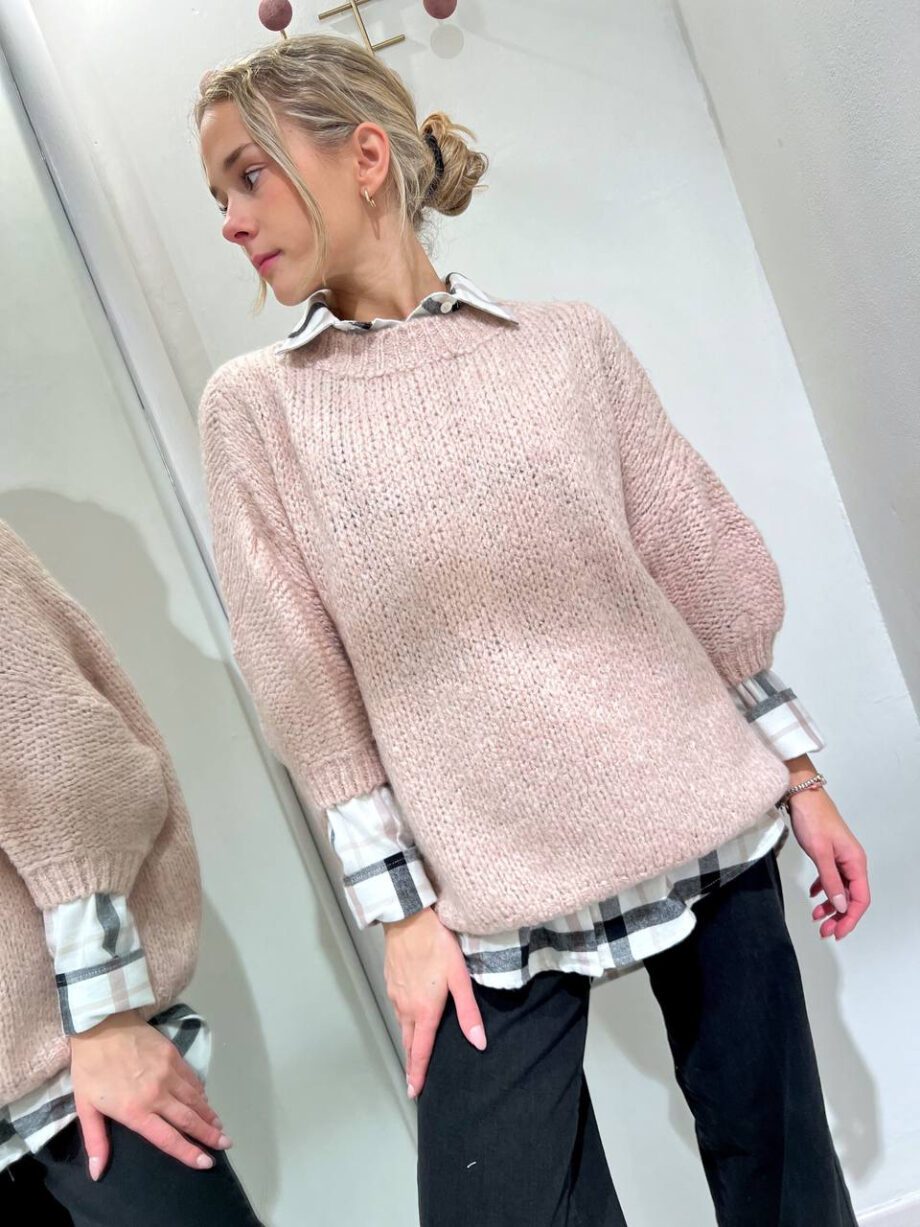 Shop Online Maglione ampio girocollo rosa nude Vicolo