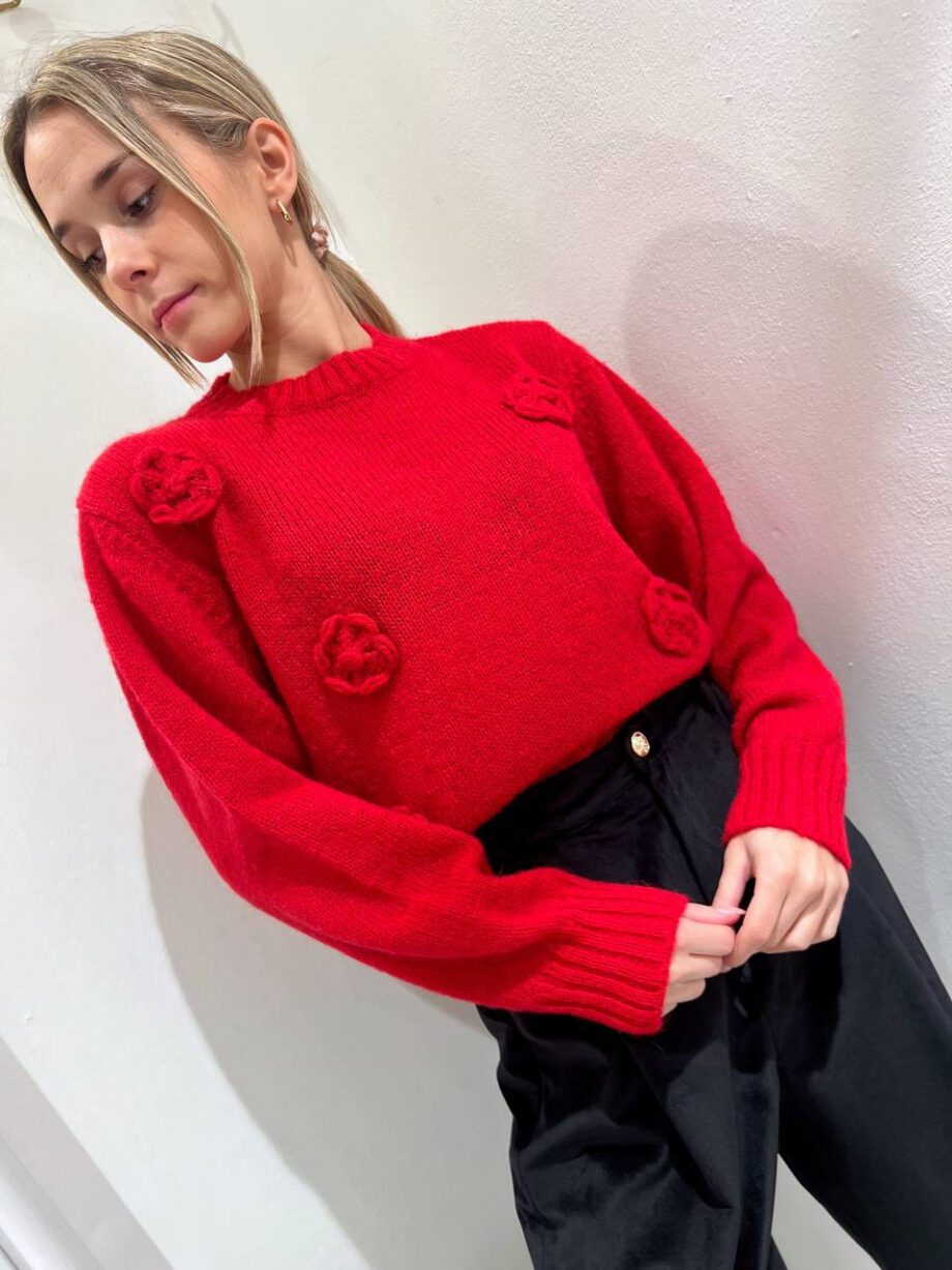 Shop Online Maglione rosso ricami fiori Kontatto