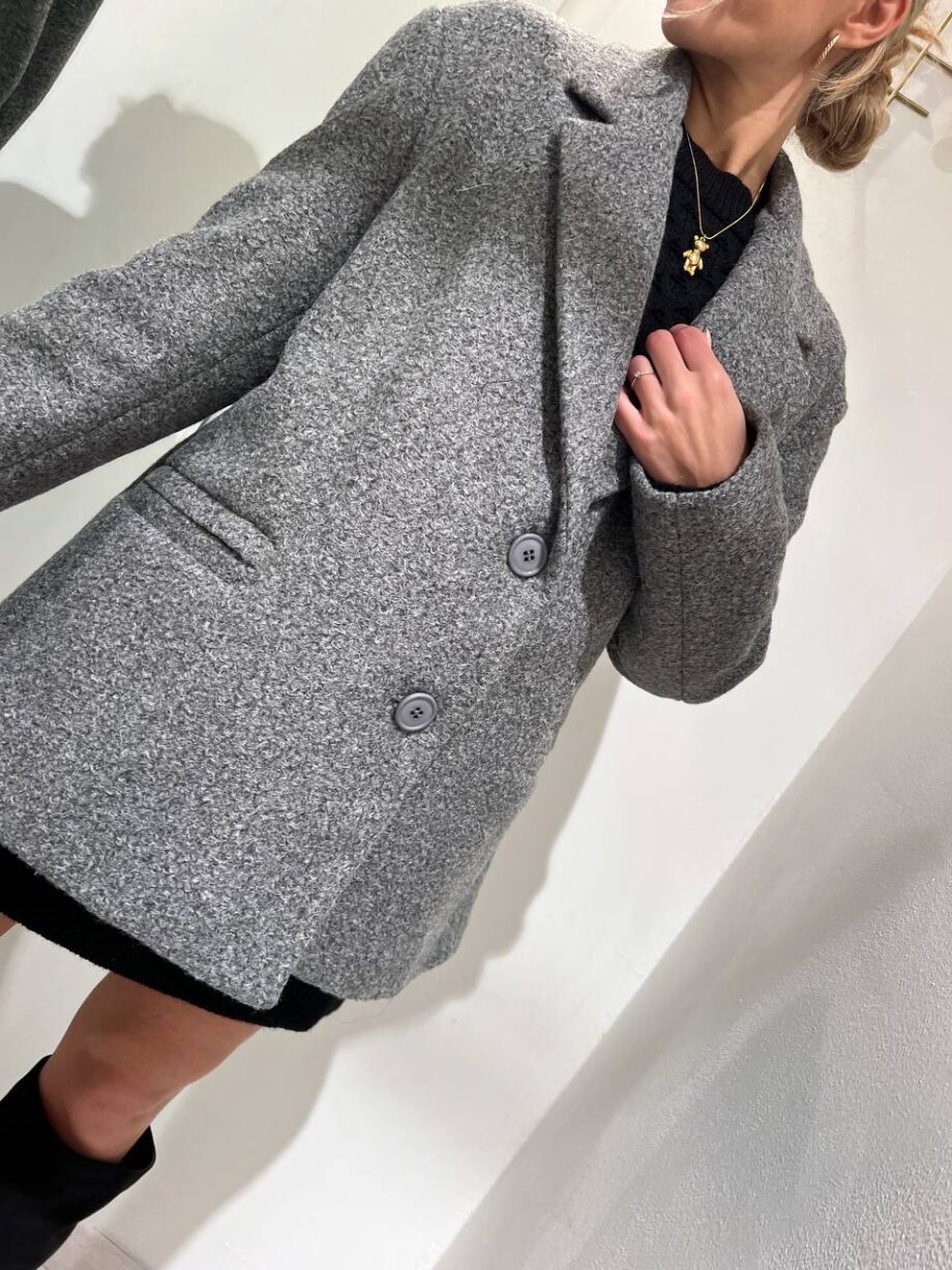 Shop Online Cappottino giacca grigio in bouclé HaveOne