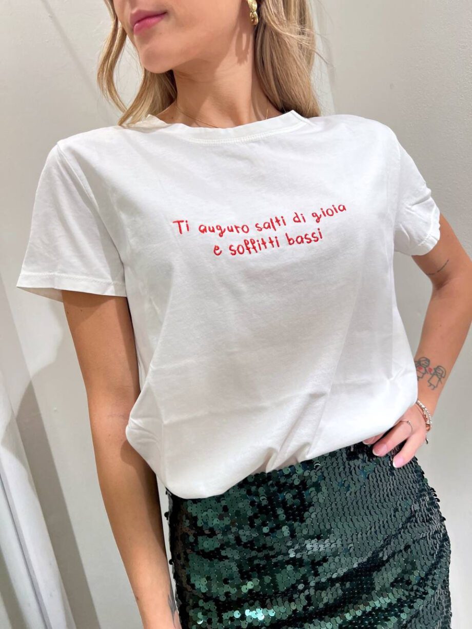 Shop Online T-shirt bianca ricamo “Ti auguro salti di…” Vicolo