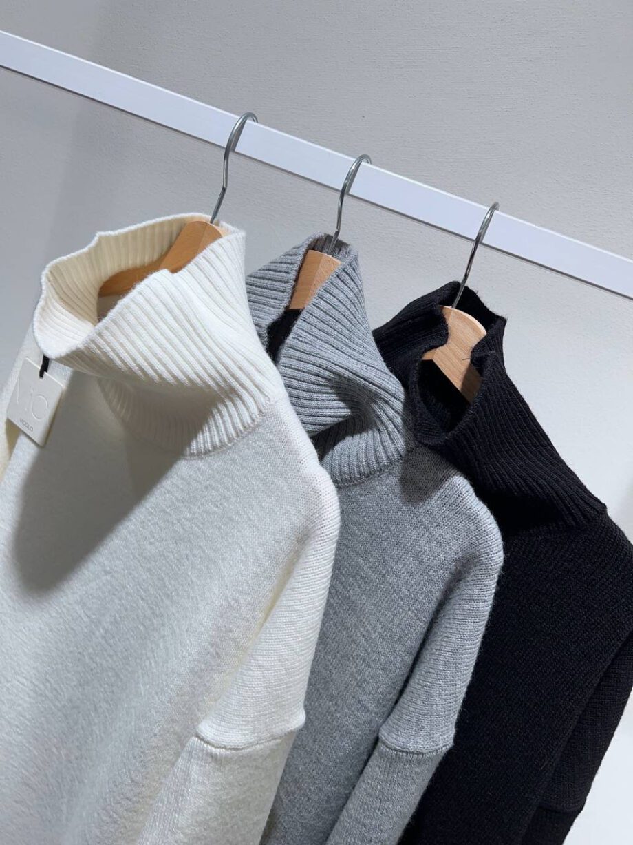 Shop Online Vestito lungo over nero in maglia Vicolo