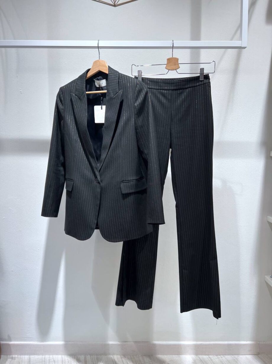 Shop Online Pantalone nero a zampa fili lurex oro Vicolo