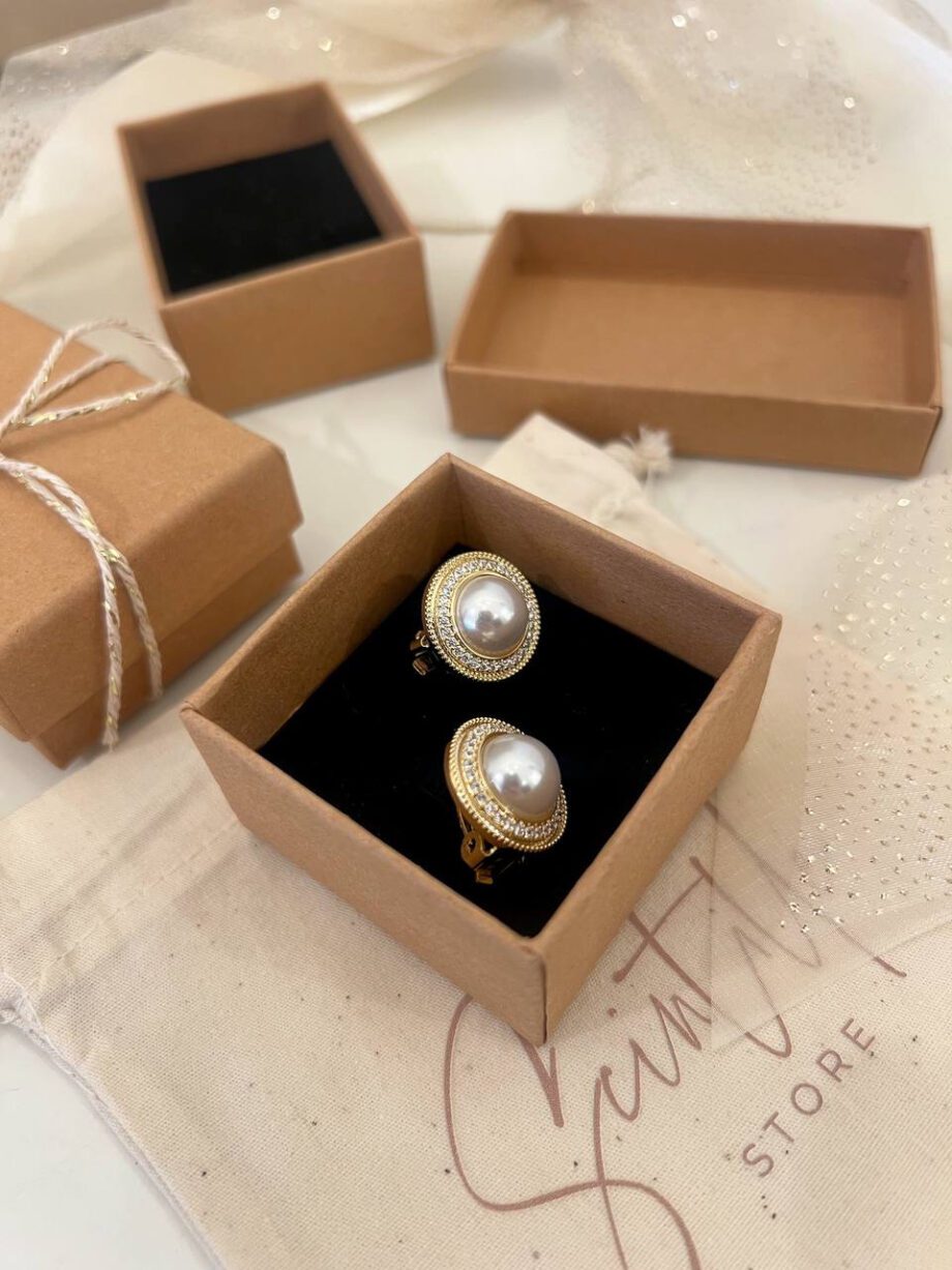 Shop Online Orecchini perle forma rotonda oro