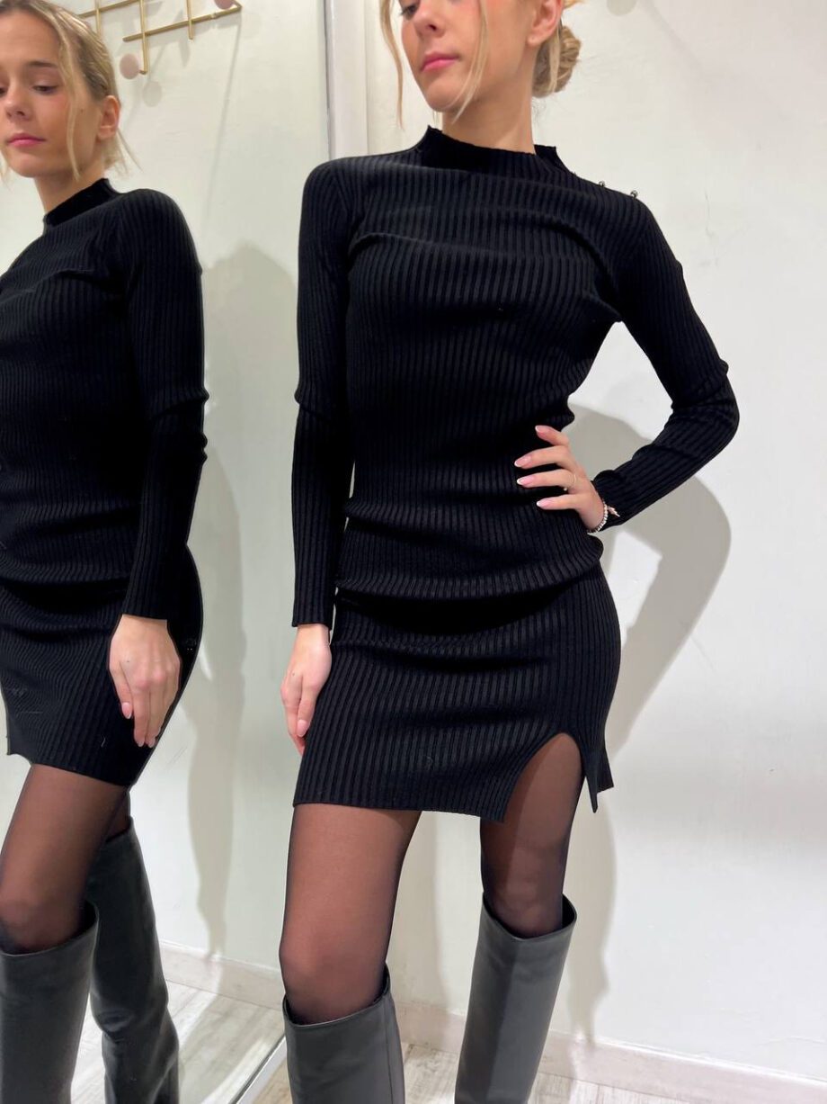 Shop Online Vestito corto in maglia a coste nero Vicolo