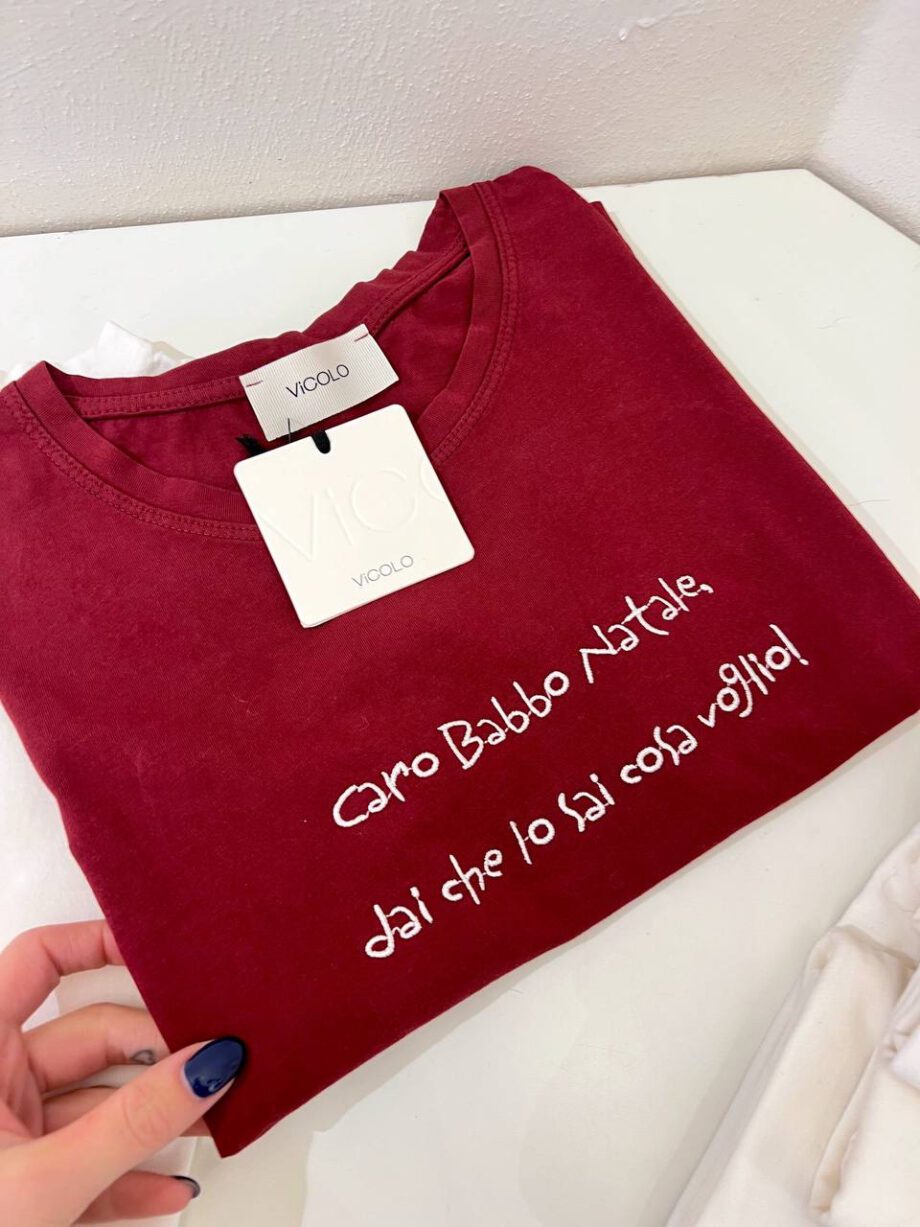 Shop Online T-shirt bordeaux ricamo “Caro Babbo Natale…” Vicolo