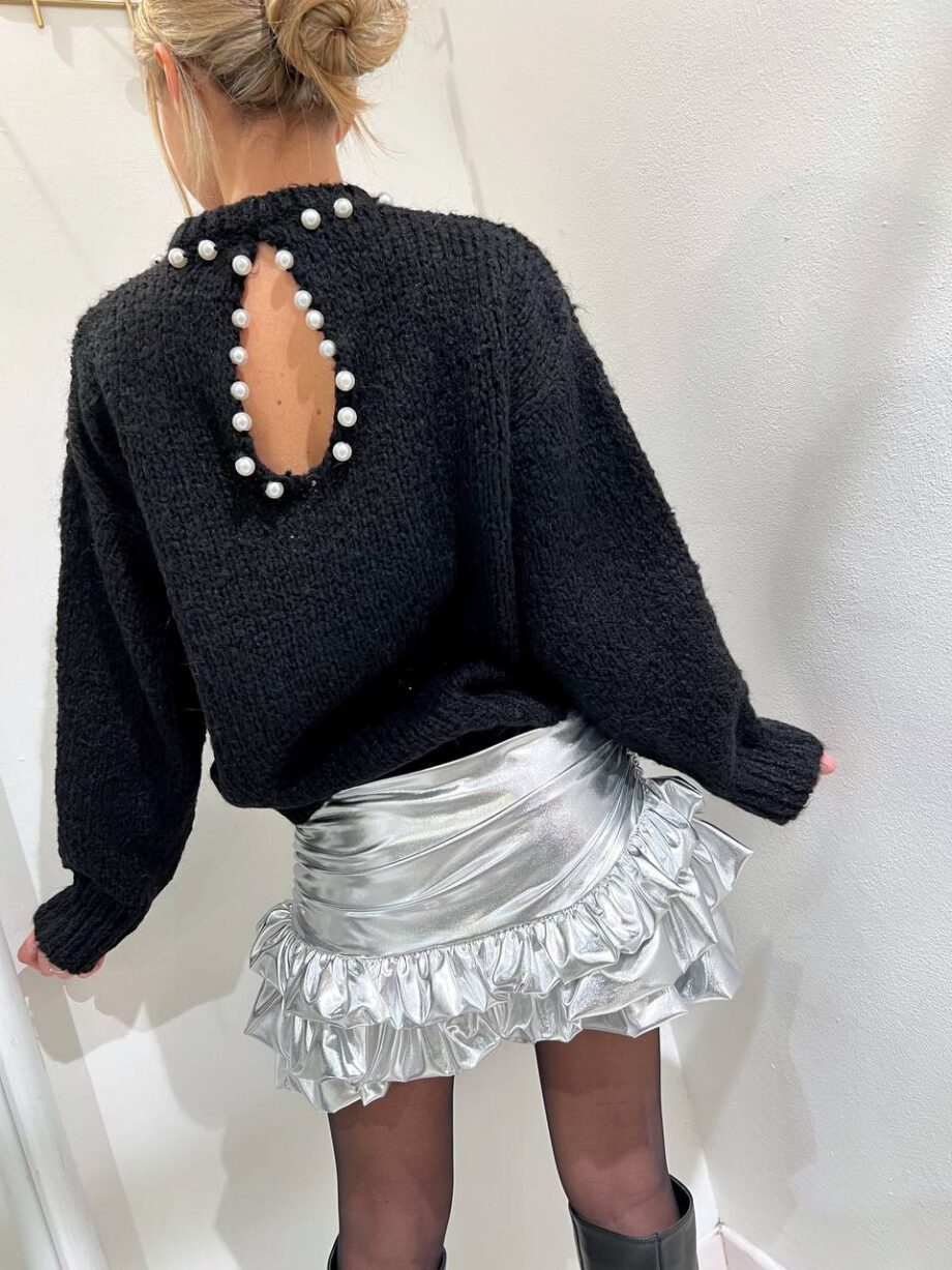 Shop Online Maglione girocollo nero con perle Kontatto