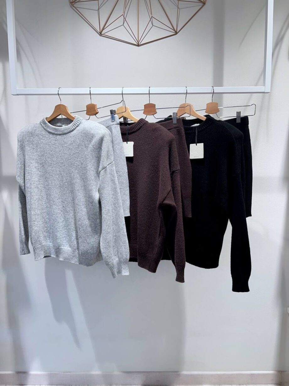 Shop Online Minigonna in maglia nera a coste Vicolo
