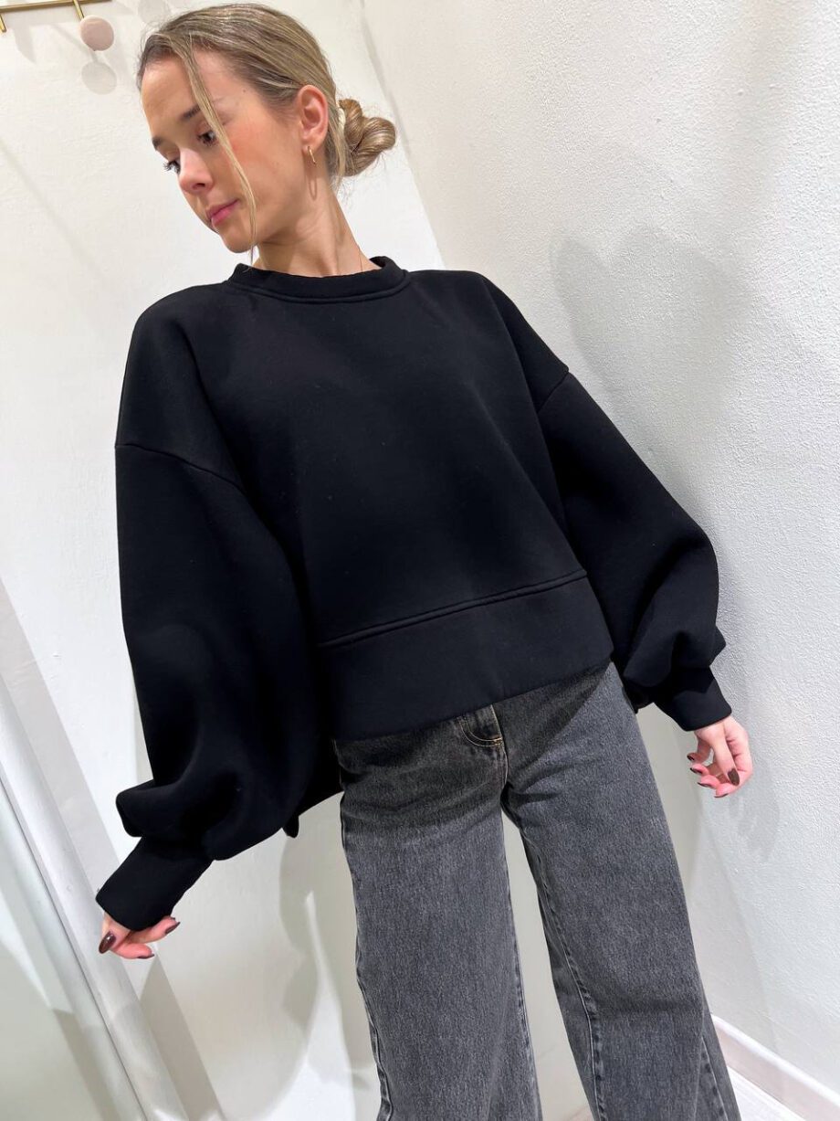 Shop Online Felpa oversize nera asimmetrica HaveOne