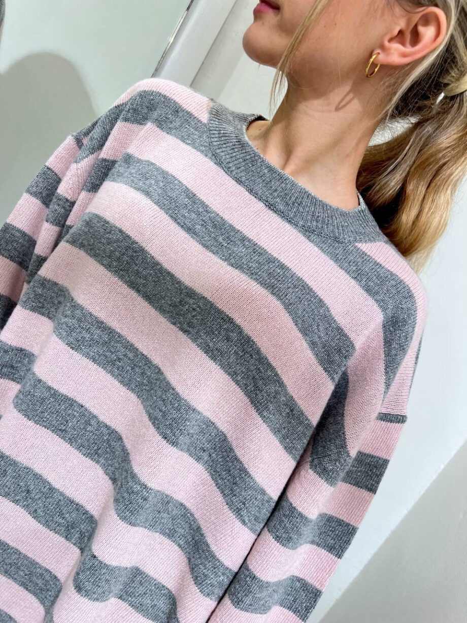 Shop Online Maglione over a righe grigio e rosa nude Vicolo