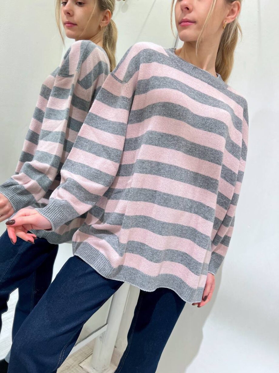 Shop Online Maglione over a righe grigio e rosa nude Vicolo