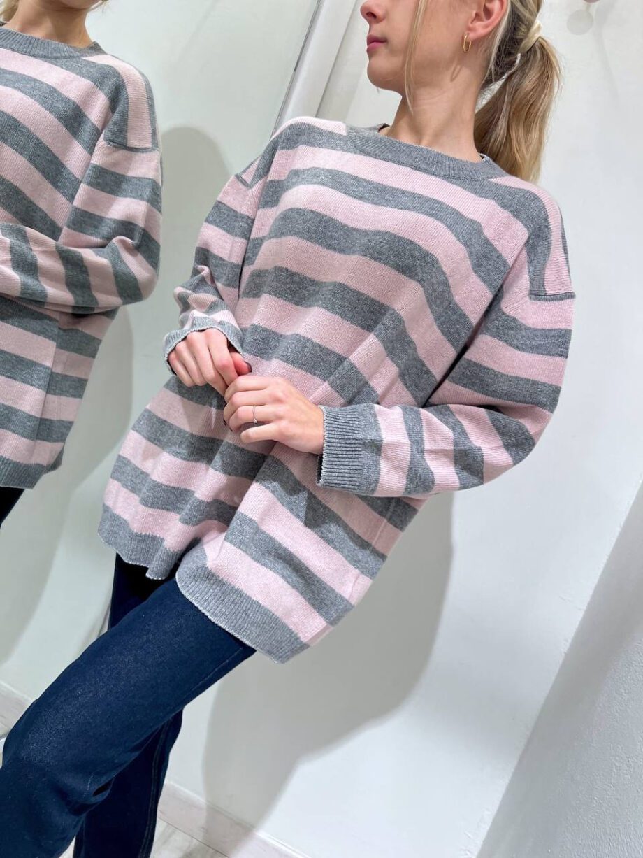 Shop Online Maglione over a righe grigio e rosa nude Vicolo