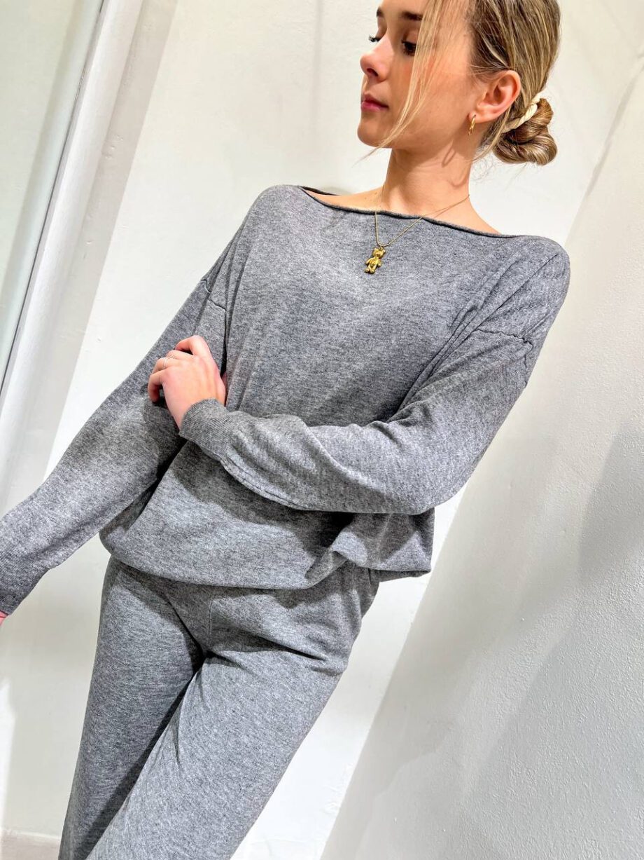 Shop Online Completo coordinato in maglia grigio Have One