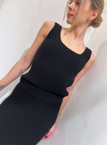 Shop Online Longuette in maglia nera a coste Vicolo