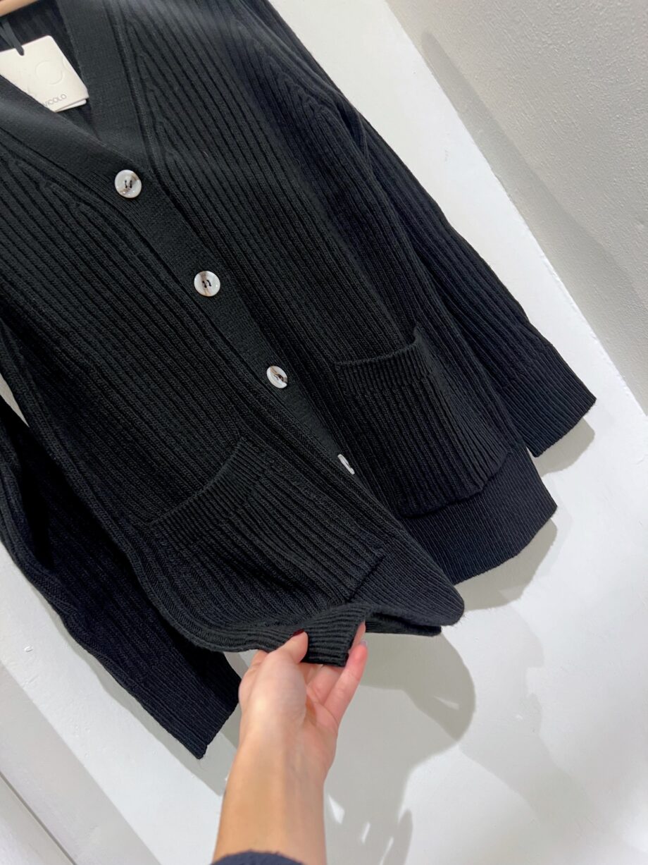 Shop Online Cardigan in maglia nero a coste Vicolo