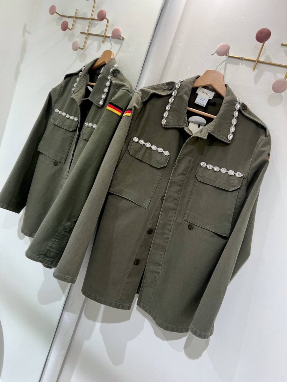 Shop Online Camicia vintage verde militare con strass Vicolo