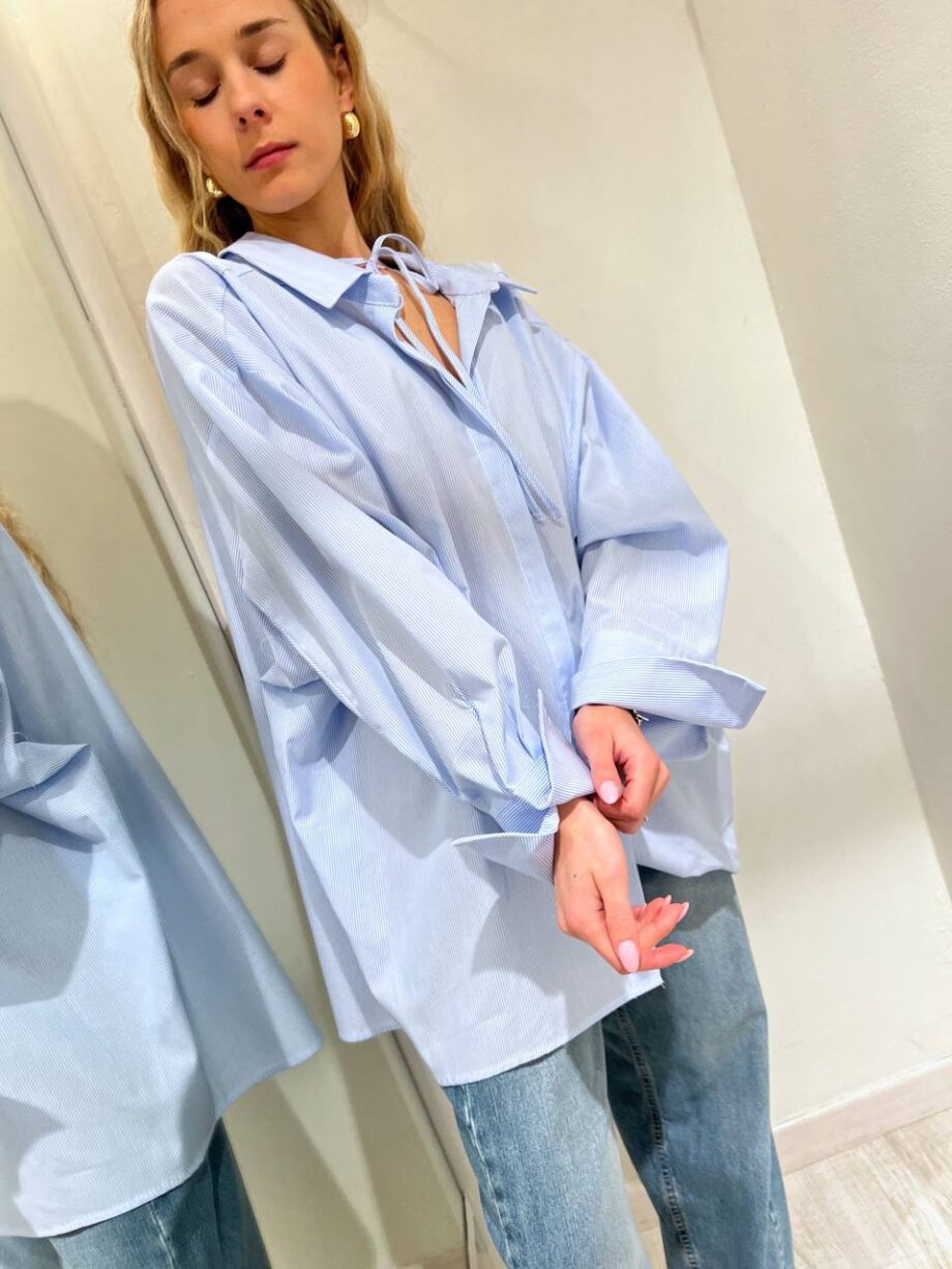 Shop Online Camicia oversize a righe azzurre Vicolo