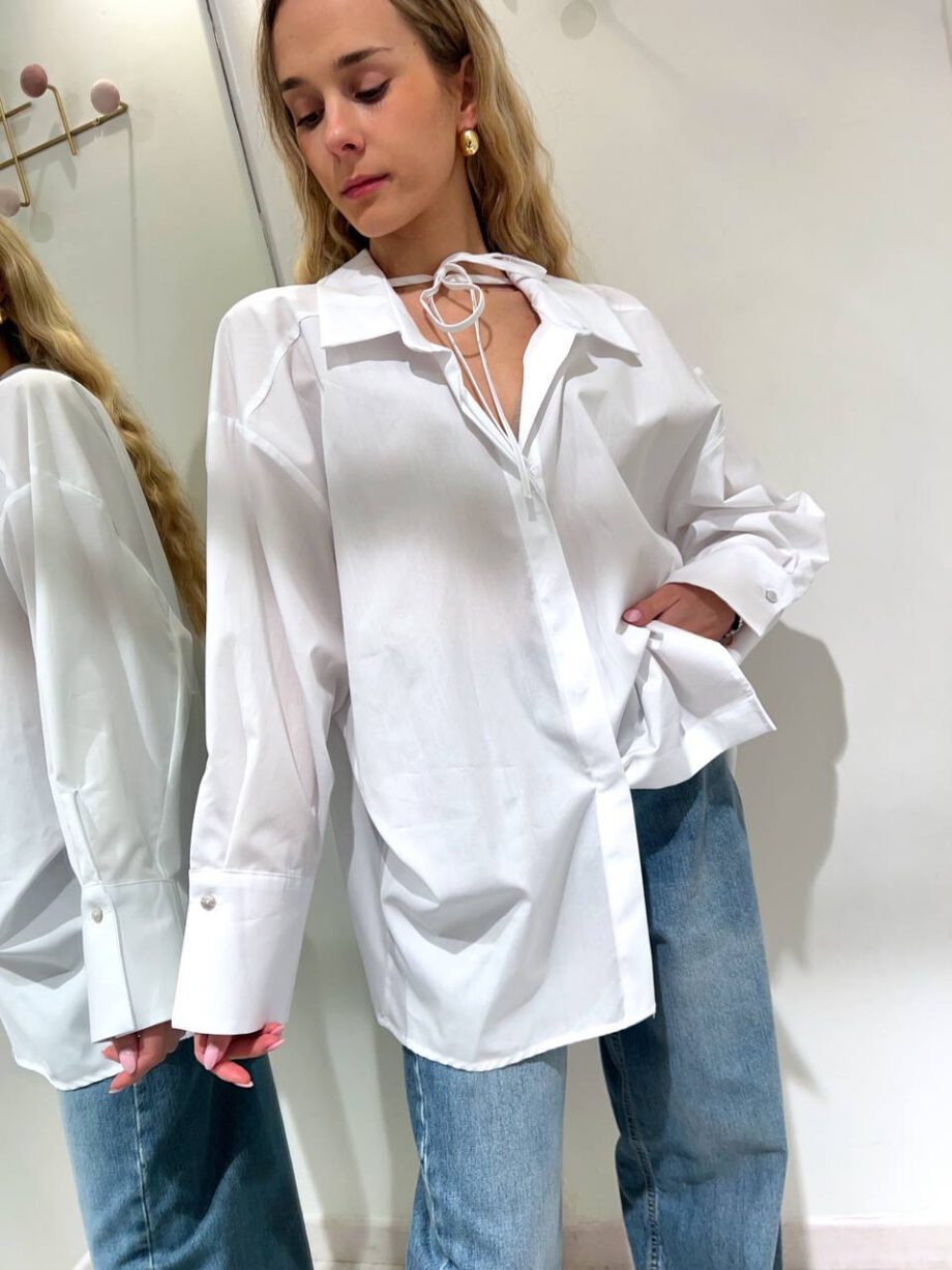 Shop Online Camicia oversize bianca Vicolo