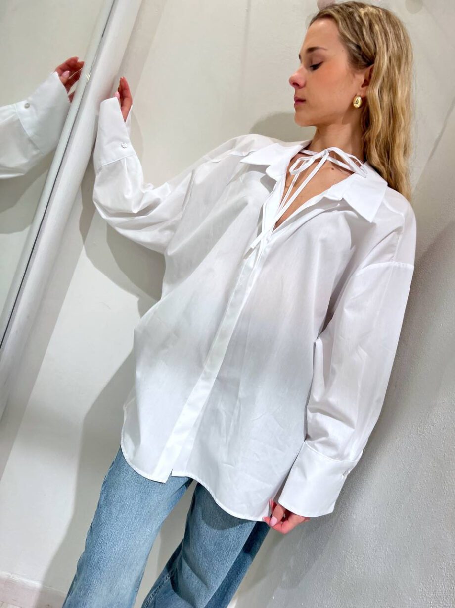 Shop Online Camicia oversize bianca Vicolo