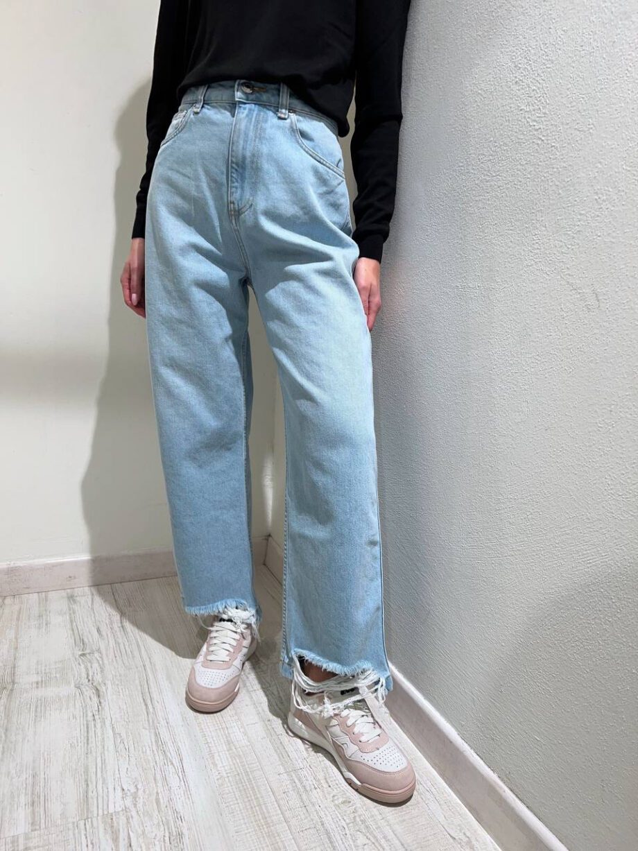 Shop Online Jeans Kate chiaro rotture Vicolo