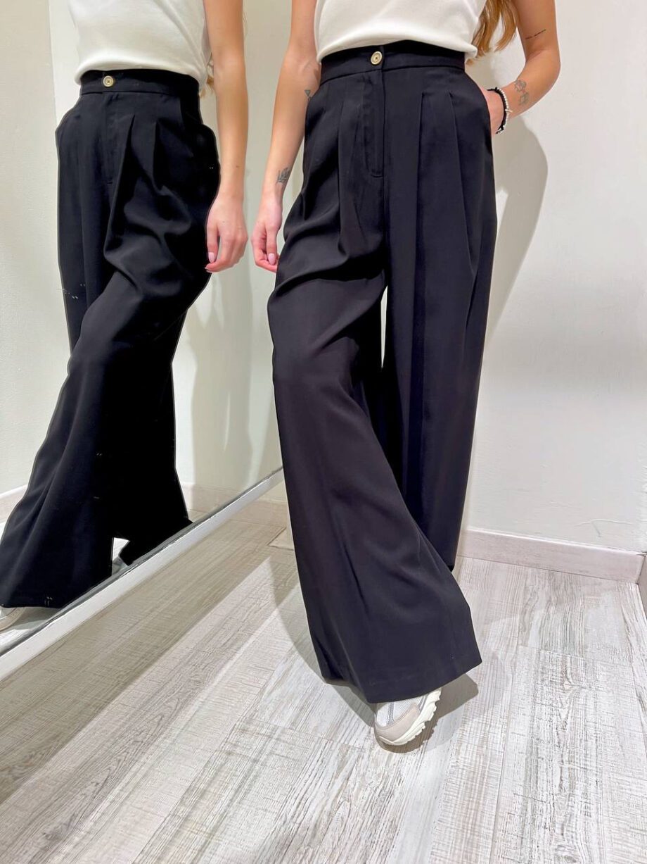 Shop Online Pantalone palazzo nero con pinces HaveOne