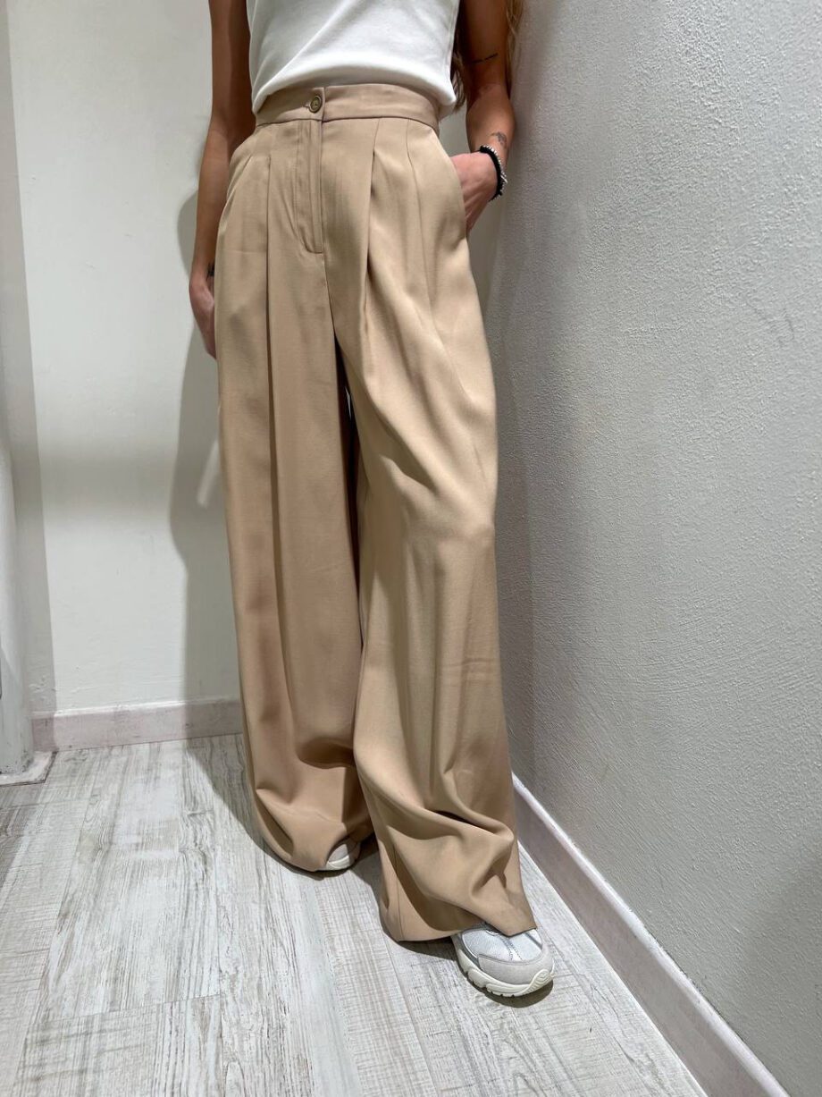 Shop Online Pantalone palazzo beige con pinces HaveOne