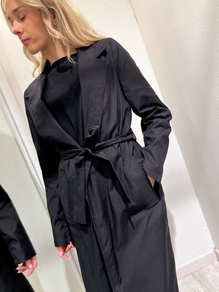 Shop Online Trench lungo nero con cintura HaveOne