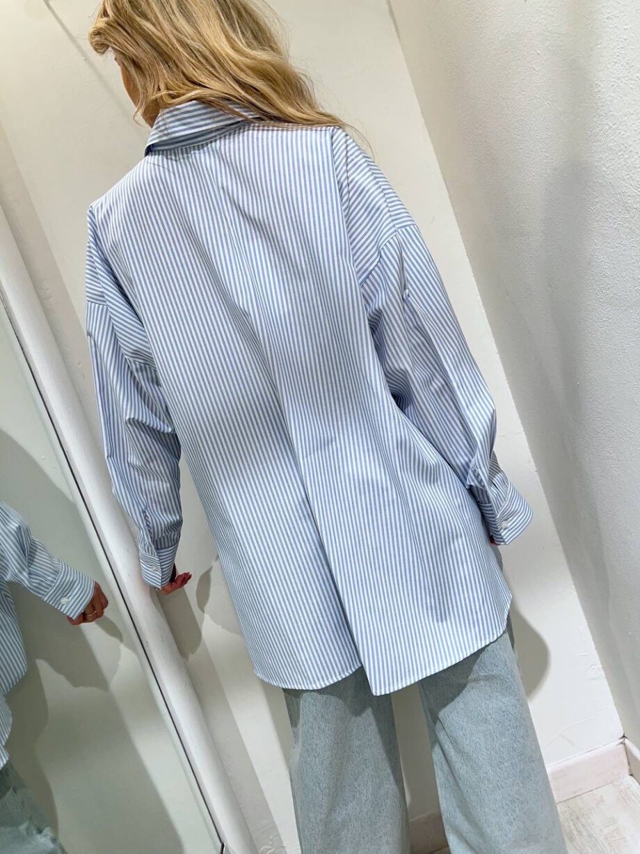 Shop Online Camicia oversize a righe bianca e azzurra HaveOne