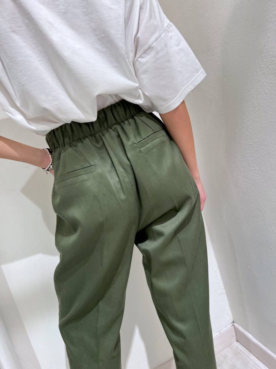 Shop Online Pantalone morbido a sigaretta verde militare HaveOne