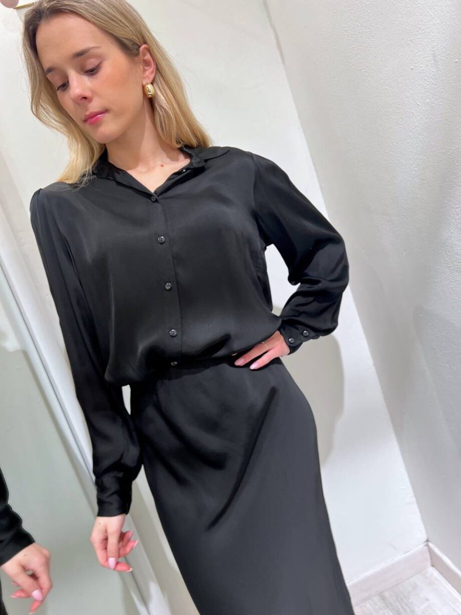 Shop Online Longuette satin nera in viscosa HaveOne