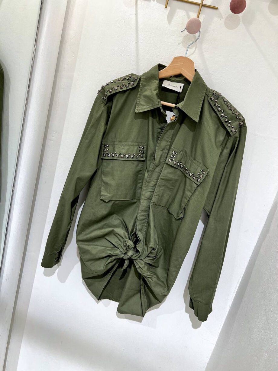 Shop Online Camicia vintage verde militare con borchie Souvenir