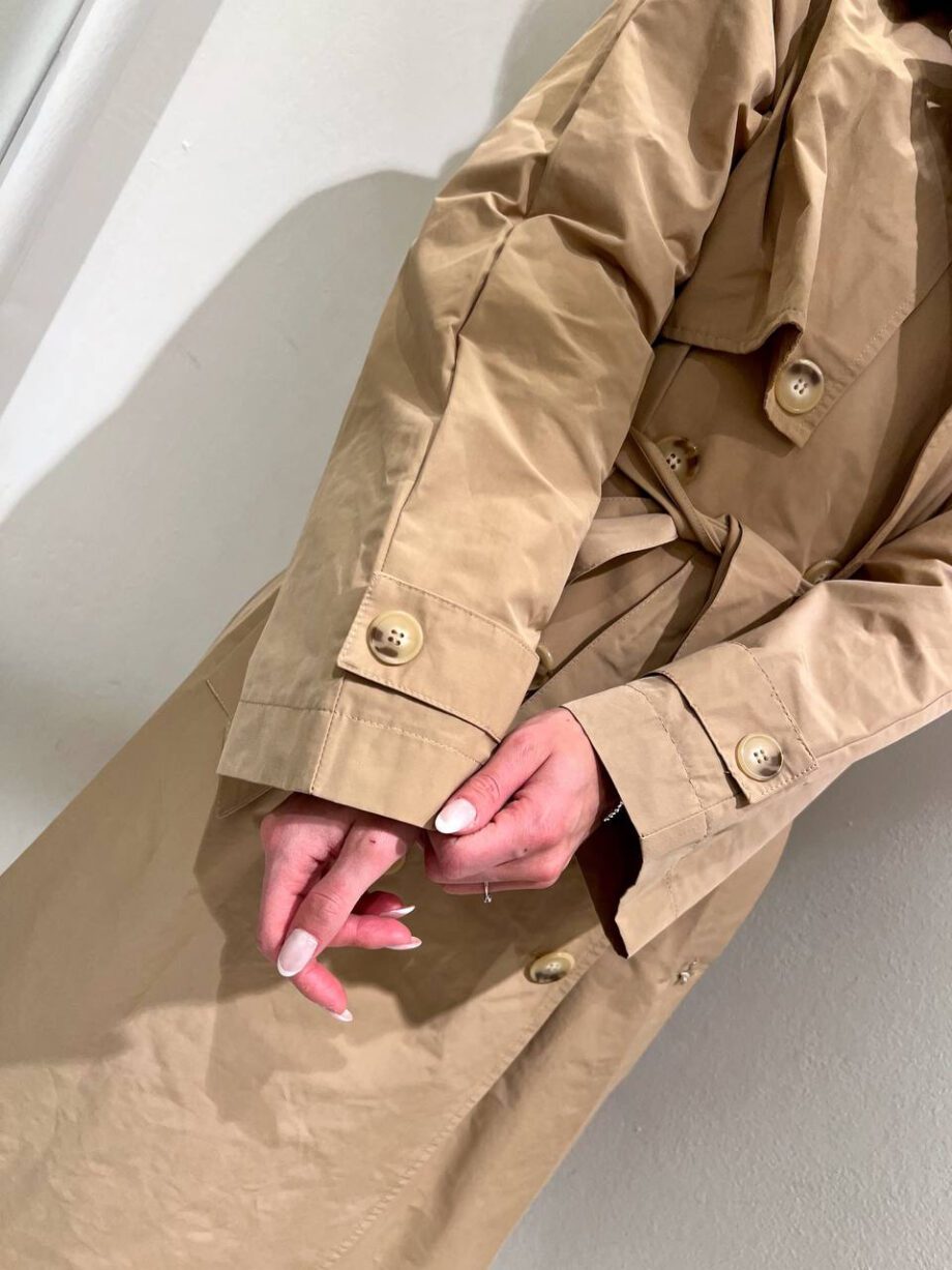 Shop Online Trench lungo beige doppiopetto Souvenir