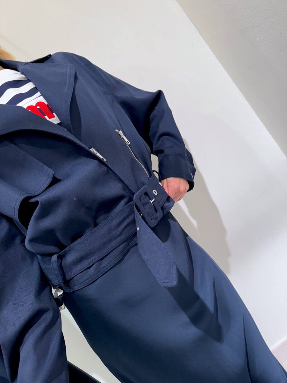 Shop Online Trench corto blu in cotone Vicolo