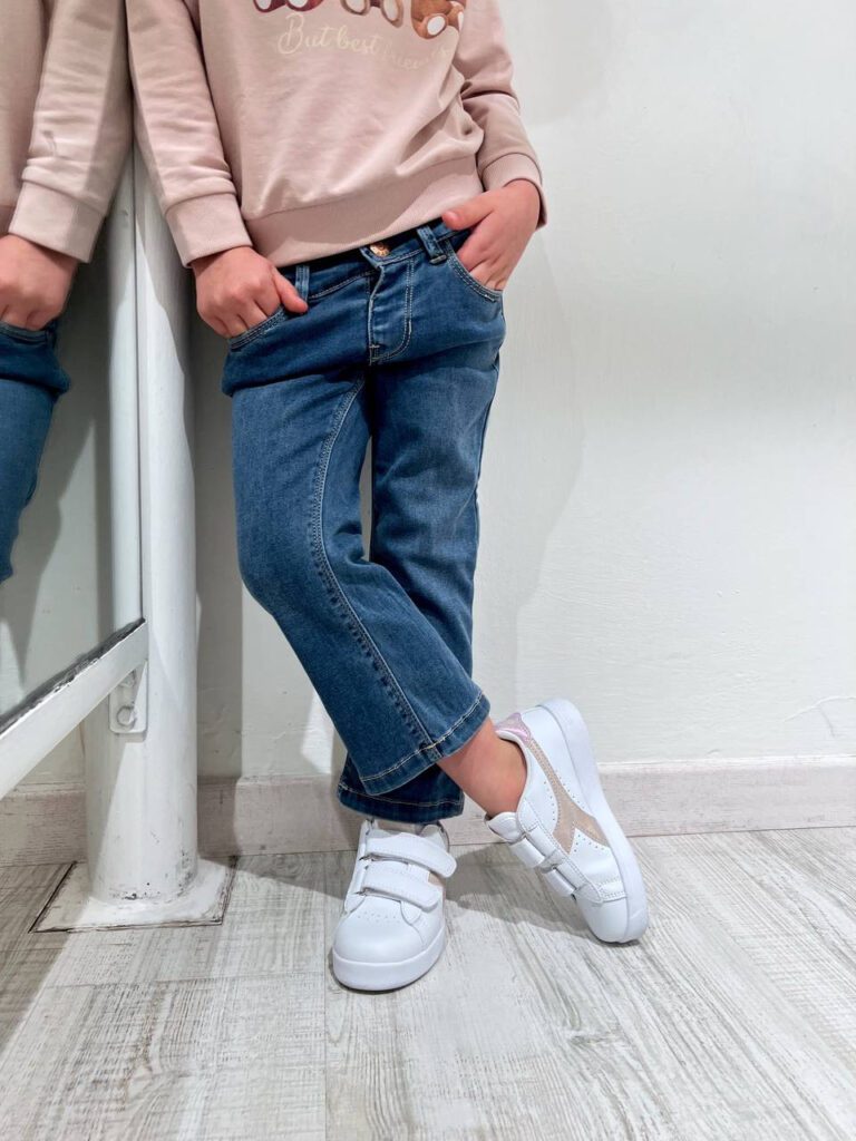 Jeans scuro zampetta elasticizzato Name it Shop Online Jeans scuro zampetta elasticizzato Name it