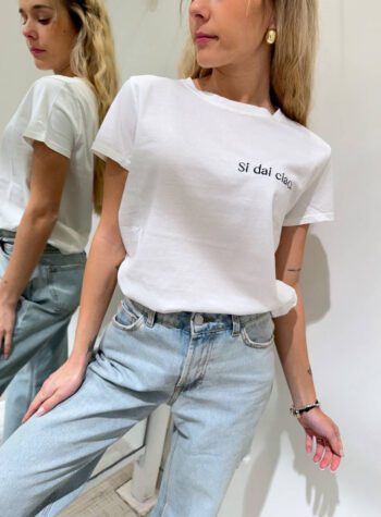 Shop Online T-shirt bianca ricamo “Si dai Ciao” Vicolo